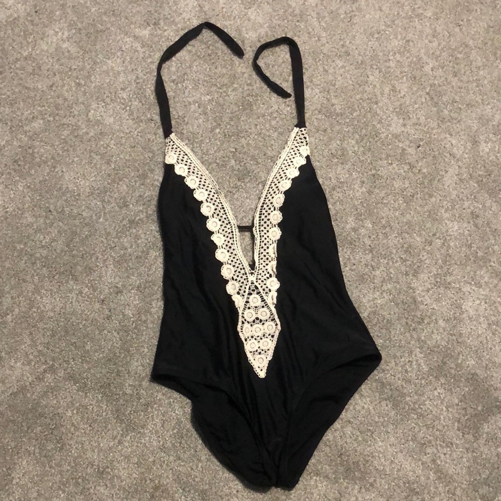 One piece bathing suit